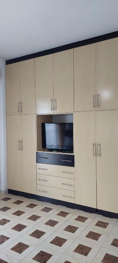 Apartment Tinka In Saranda Exteriör bild