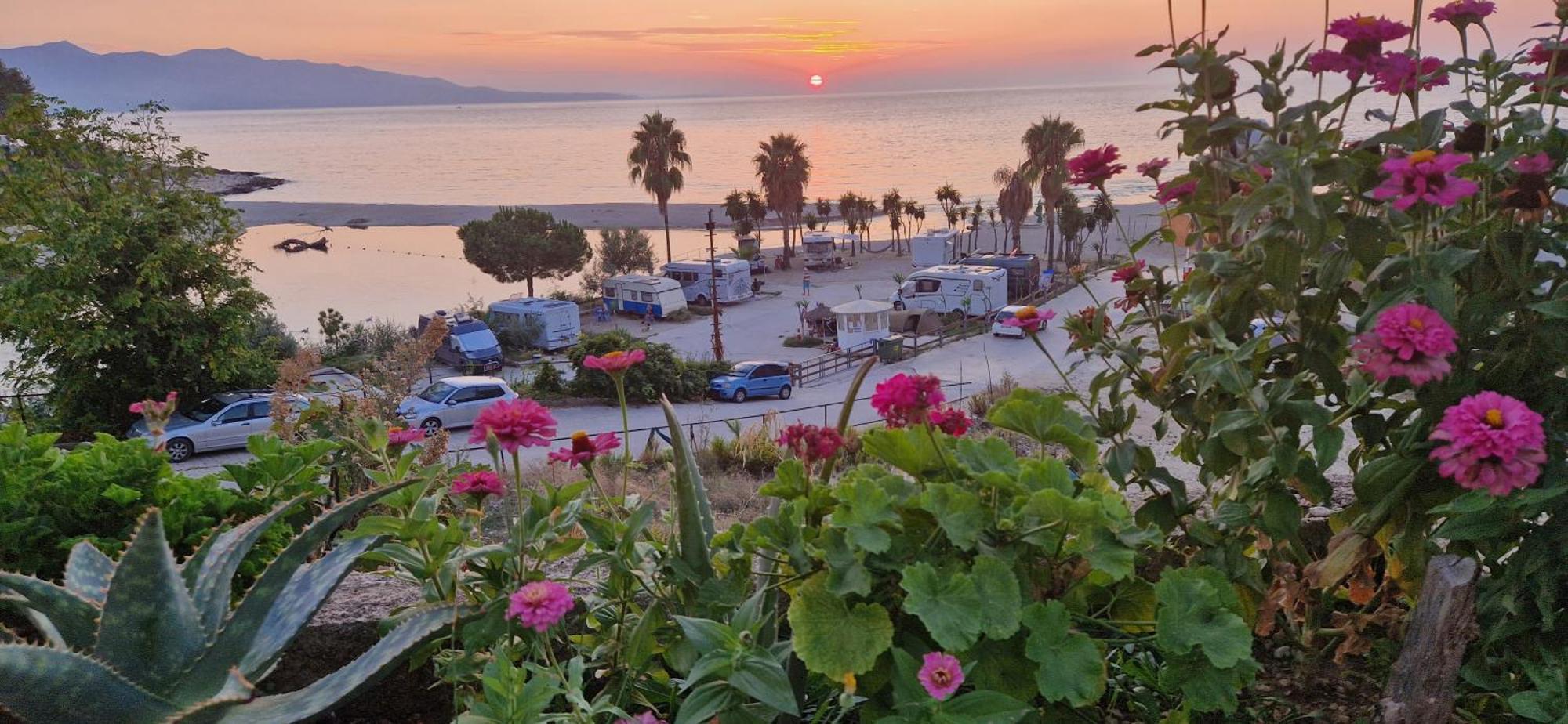Apartment Tinka In Saranda Exteriör bild